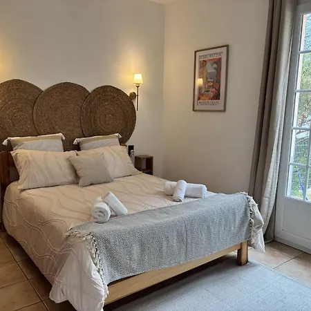 La Desirade D Hotes Et Table Gourmande 3*